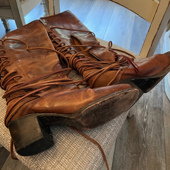 Freebird by Steven Rustic Brown Lace-Up Coal Boots - Picture 6 of 10